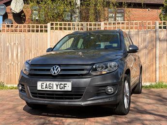 Volkswagen Tiguan 2.0 TDI BlueMotion Tech SE SUV 5dr Diesel DSG 4WD Euro 5 (s/s) (