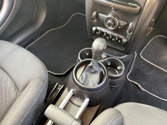 Mini Countryman 2.0 Cooper SD SUV 5dr Diesel Auto Euro 5 (143 ps)