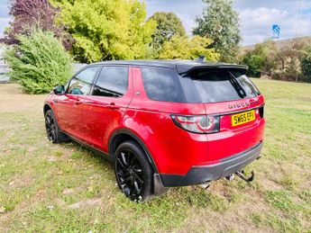 Land Rover Discovery Sport 2.0 TD4 HSE Black SUV 5dr Diesel Auto 4WD Euro 6 (s/s) (180 ps)