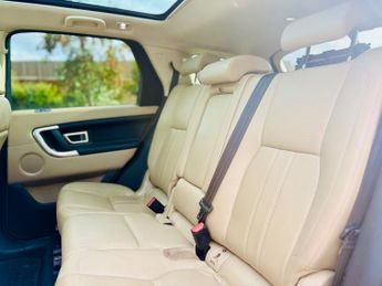 Land Rover Discovery Sport 2.0 TD4 HSE Black SUV 5dr Diesel Auto 4WD Euro 6 (s/s) (180 ps)