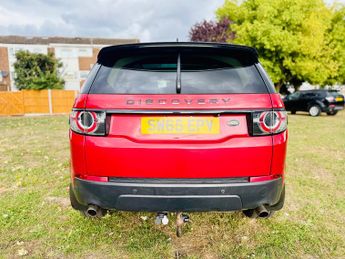 Land Rover Discovery Sport 2.0 TD4 HSE Black SUV 5dr Diesel Auto 4WD Euro 6 (s/s) (180 ps)
