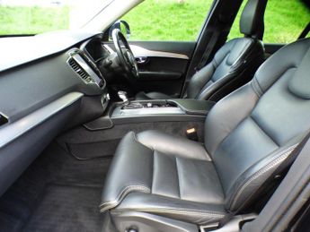 Volvo XC90 2.0 D5 PowerPulse Momentum Pro Auto 4WD Euro 6 (s/s) 5dr