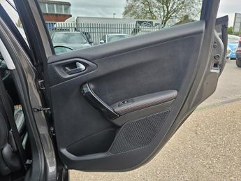 Peugeot 2008 1.2 PureTech GT Line SUV 5dr Petrol EAT Euro 6 (s/s) (110 ps)