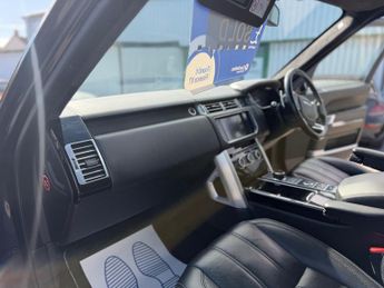 Land Rover Range Rover 4.4 SD V8 Autobiography SUV 5dr Diesel Auto 4WD Euro 5 (339 ps)