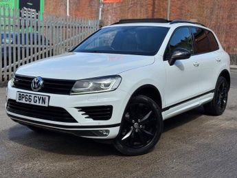 Volkswagen Touareg 3.0 TDI V6 BlueMotion Tech R-Line SUV 5dr Diesel Tiptronic 4WD E