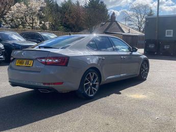 Skoda Superb 2.0 TSI SportLine Plus Hatchback 5dr Petrol DSG 4WD Euro 6 (s/s)