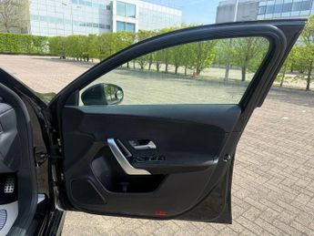 Mercedes-Benz A Class 1.3 A180 AMG Line Hatchback 5dr Petrol 7G-DCT Euro 6 (s/s) (136 