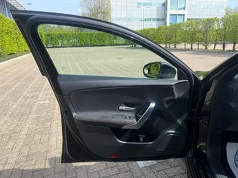 Mercedes-Benz A Class 1.3 A180 AMG Line Hatchback 5dr Petrol 7G-DCT Euro 6 (s/s) (136 