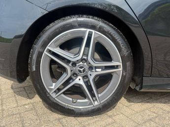 Mercedes-Benz A Class 1.3 A180 AMG Line Hatchback 5dr Petrol 7G-DCT Euro 6 (s/s) (136 