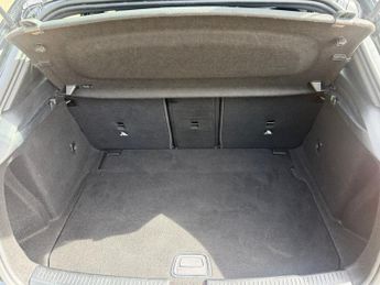 Mercedes-Benz A Class 1.3 A180 AMG Line Hatchback 5dr Petrol 7G-DCT Euro 6 (s/s) (136 