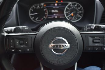 Nissan Qashqai 1.3 DIG-T MHEV Acenta Premium XTRON Euro 6 (s/s) 5dr