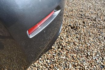 Nissan LEAF 39kWh N-Connecta Auto 5dr