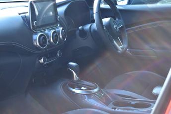 Nissan Juke 1.6 N-Connecta Auto Euro 6 5dr