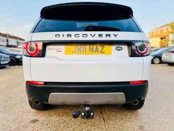 Land Rover Discovery Sport 2.0 TD4 HSE Black SUV 5dr Diesel Auto 4WD Euro 6 (s/s) (180 ps)