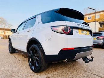 Land Rover Discovery Sport 2.0 TD4 HSE Black SUV 5dr Diesel Auto 4WD Euro 6 (s/s) (180 ps)