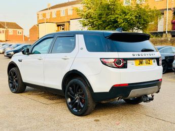 Land Rover Discovery Sport 2.0 TD4 HSE Black SUV 5dr Diesel Auto 4WD Euro 6 (s/s) (180 ps)
