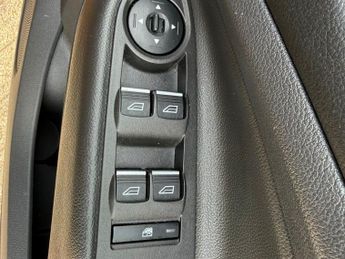 Ford Kuga 1.5T EcoBoost Zetec SUV 5dr Petrol Auto AWD Euro 6 (s/s) (182 ps