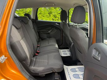 Ford Kuga 1.5T EcoBoost Zetec SUV 5dr Petrol Auto AWD Euro 6 (s/s) (182 ps