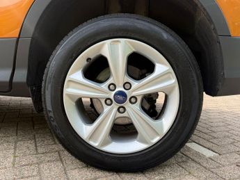 Ford Kuga 1.5T EcoBoost Zetec SUV 5dr Petrol Auto AWD Euro 6 (s/s) (182 ps