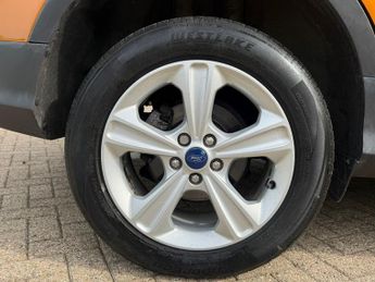 Ford Kuga 1.5T EcoBoost Zetec SUV 5dr Petrol Auto AWD Euro 6 (s/s) (182 ps