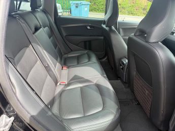 Volvo XC70 2.4 D5 SE Lux Estate 5dr Diesel Geartronic AWD Euro 5 (215 ps)