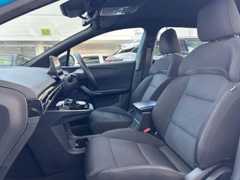 MG MG4 51kWh SE Hatchback Electric Auto (170 ps) 5dr