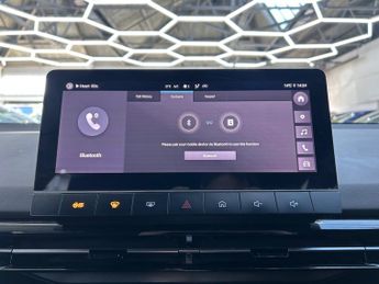 MG MG4 51kWh SE Hatchback Electric Auto (170 ps) 5dr