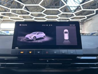 MG MG4 51kWh SE Hatchback Electric Auto (170 ps) 5dr