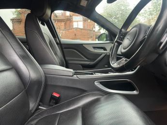 Jaguar F-Pace 3.0d V6 S 5dr Auto AWD