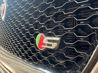 Jaguar F-Pace 3.0d V6 S 5dr Auto AWD