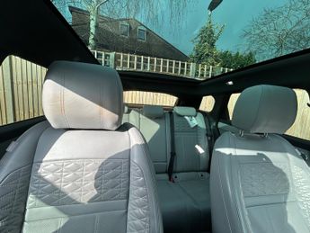 Land Rover Range Rover Evoque 2.0 D150 HSE SUV 5dr Diesel Auto 4WD Euro 6 (s/s) (150 ps)