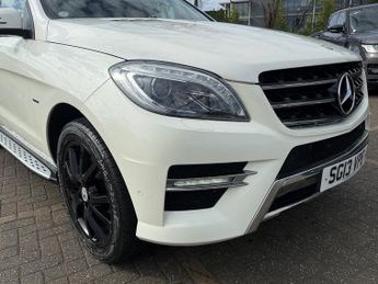 Mercedes-Benz M Class 3.0 ML350 V6 BlueTEC Sport SUV 5dr Diesel G-Tronic 4WD Euro 6 (s