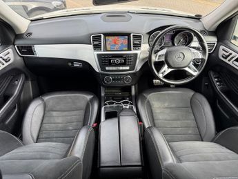 Mercedes-Benz M Class 3.0 ML350 V6 BlueTEC Sport SUV 5dr Diesel G-Tronic 4WD Euro 6 (s