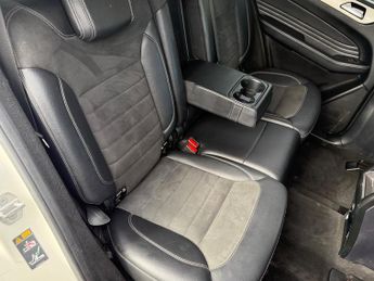 Mercedes-Benz M Class 3.0 ML350 V6 BlueTEC Sport SUV 5dr Diesel G-Tronic 4WD Euro 6 (s