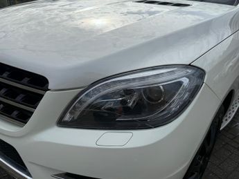 Mercedes-Benz M Class 3.0 ML350 V6 BlueTEC Sport SUV 5dr Diesel G-Tronic 4WD Euro 6 (s