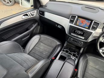 Mercedes-Benz M Class 3.0 ML350 V6 BlueTEC Sport SUV 5dr Diesel G-Tronic 4WD Euro 6 (s