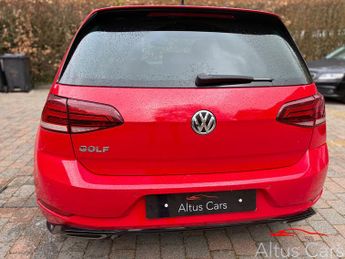 Volkswagen Golf 1.5 TSI EVO R-Line Hatchback 5dr Petrol DSG Euro 6 (s/s) (150 ps