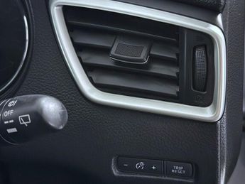 Nissan Qashqai 1.2 DIG-T Tekna SUV 5dr Petrol Manual 2WD Euro 6 (s/s) (115 ps)