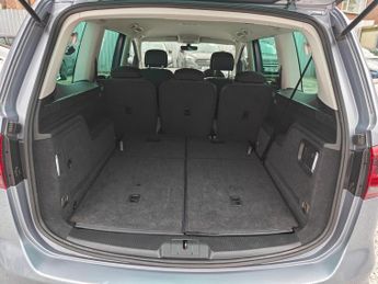 SEAT Alhambra TDI SE DSG 5-Door
