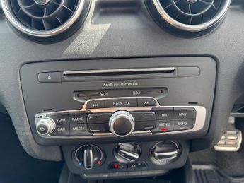 Audi A1 1.4 TFSI S line Hatchback 3dr Petrol S Tronic Euro 6 (s/s) (125 