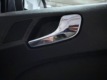 Vauxhall Corsa 1.4i 16v Club Hatchback 5dr Petrol Automatic (166 g/km, 89 bhp)