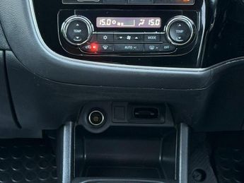 Mitsubishi Outlander 2.0h 12kWh GX3h SUV 5dr Petrol Plug-in Hybrid CVT 4WD Euro 5 (s/