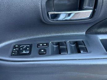 Mitsubishi Outlander 2.0h 12kWh GX3h SUV 5dr Petrol Plug-in Hybrid CVT 4WD Euro 5 (s/