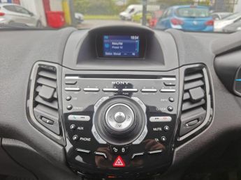 Ford Fiesta 1.0T EcoBoost Titanium Hatchback 5dr Petrol Powershift Euro 6 (1