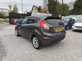 Ford Fiesta 1.0T EcoBoost Titanium Hatchback 5dr Petrol Powershift Euro 6 (1