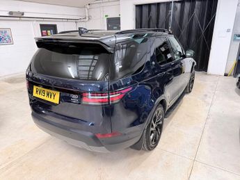 Land Rover Discovery 3.0 SD V6 HSE SUV 5dr Diesel Auto 4WD Euro 6 (s/s) (306 ps)