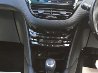 Peugeot 208 1.2 PureTech GPF GT Line Hatchback 5dr Petrol EAT Euro 6 (s/s) (