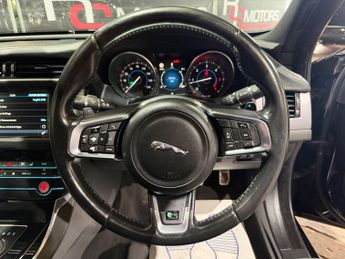 Jaguar XF 2.0d R-Sport Saloon 4dr Diesel Auto Euro 6 (s/s) (180 ps)