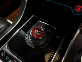 Jaguar XF 2.0d R-Sport Saloon 4dr Diesel Auto Euro 6 (s/s) (180 ps)