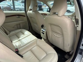 Volvo S80 3.2 SE Lux Saloon 4dr Petrol Geartronic AWD (255 g/km, 235 bhp)